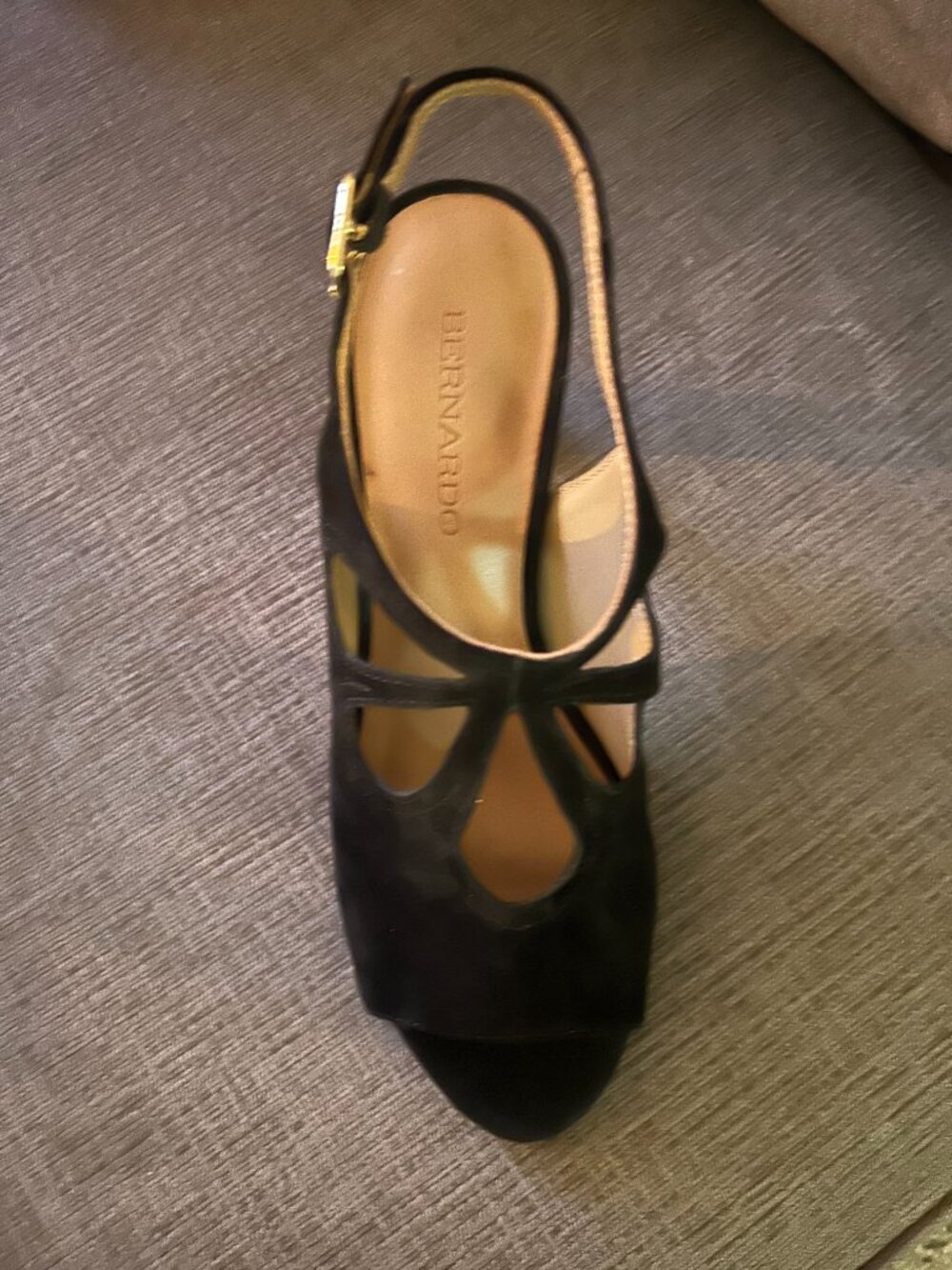 Bernardo Black Suede Nili Dress Pumps - NWT - Size 7 - Picture 4 of 4